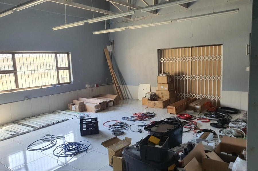 To Let commercial Property for Rent in Walmer Eastern Cape